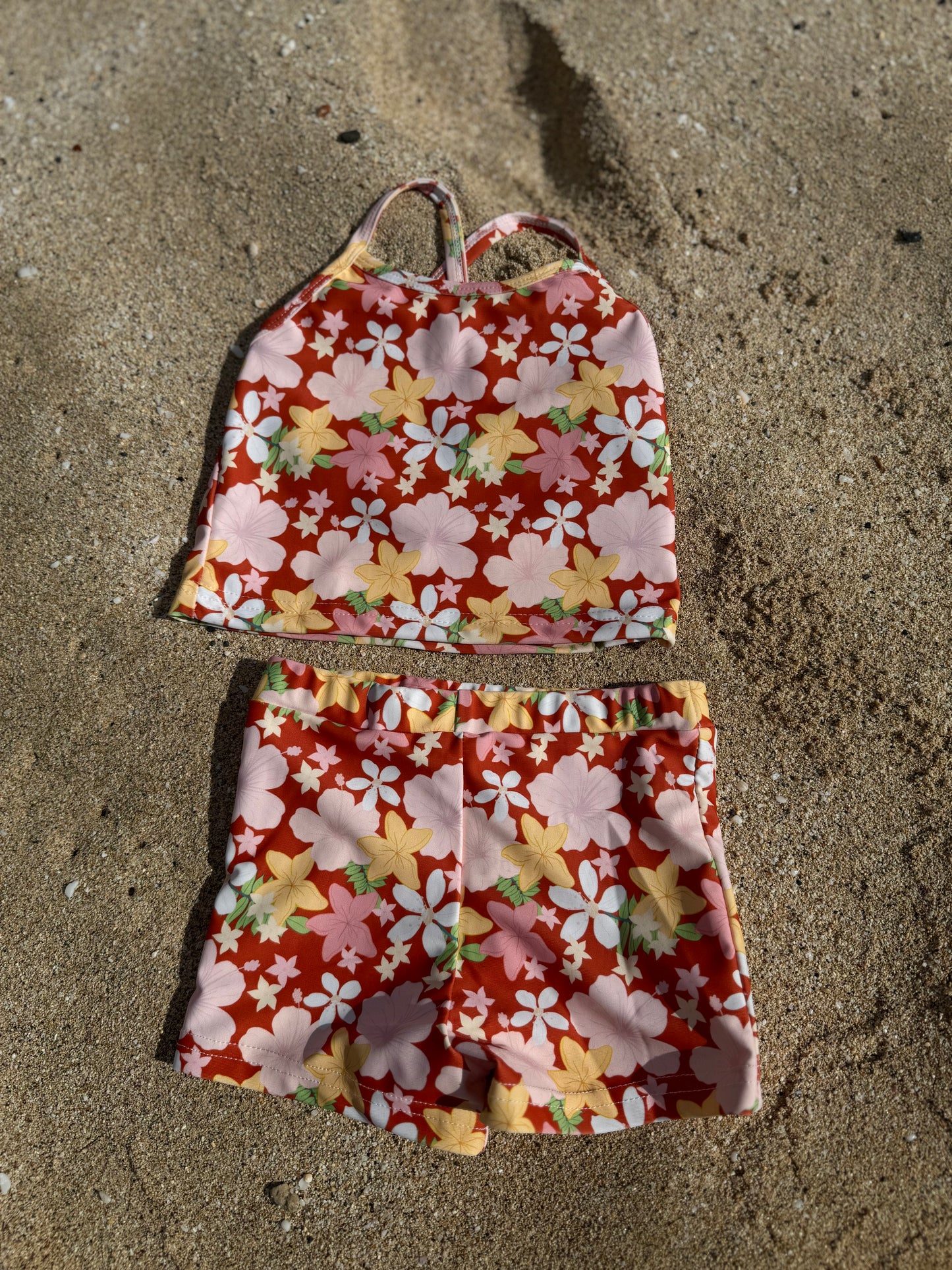 Girls active set vintage Pua’s