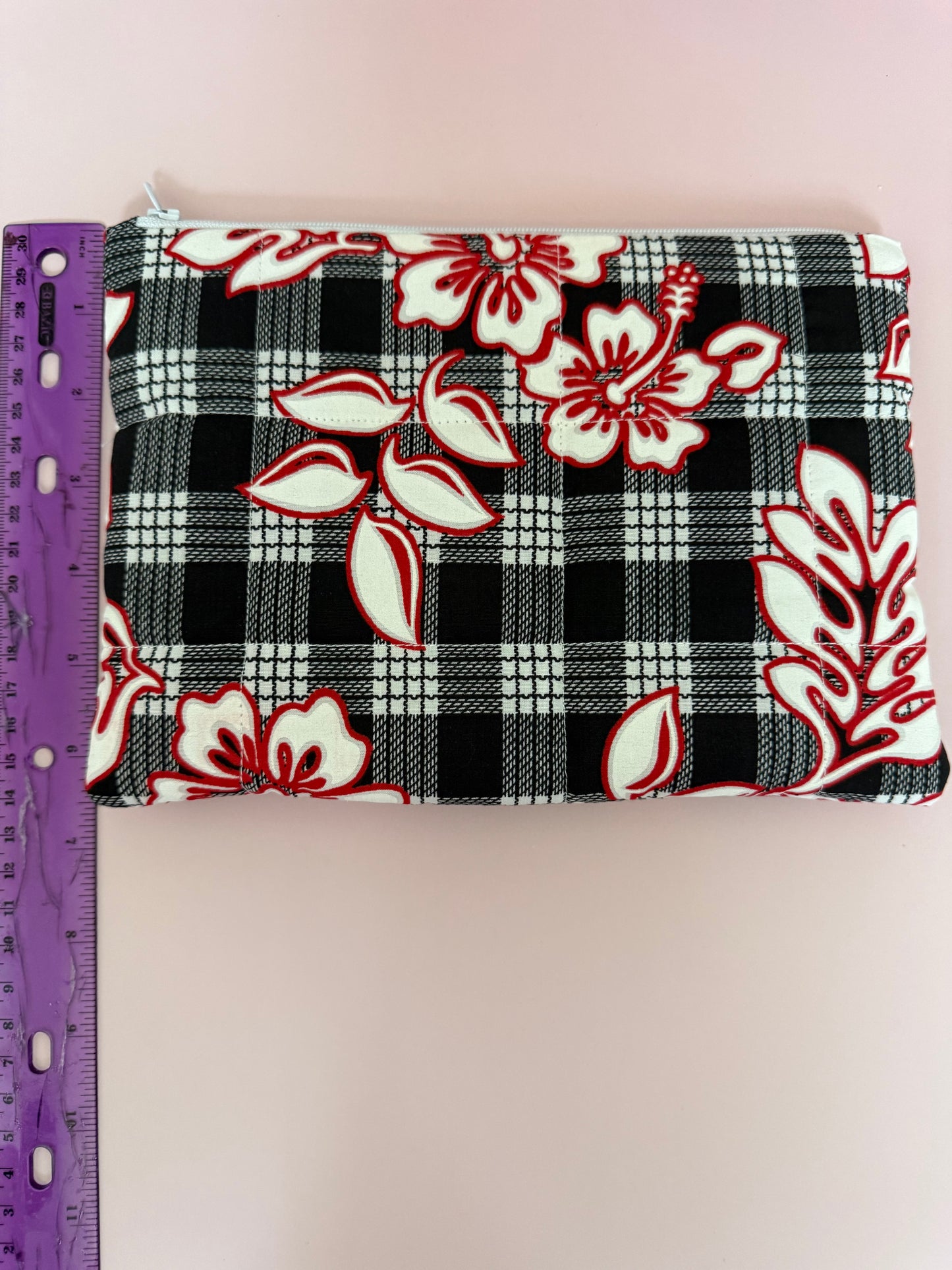 Black mini quilt pouch