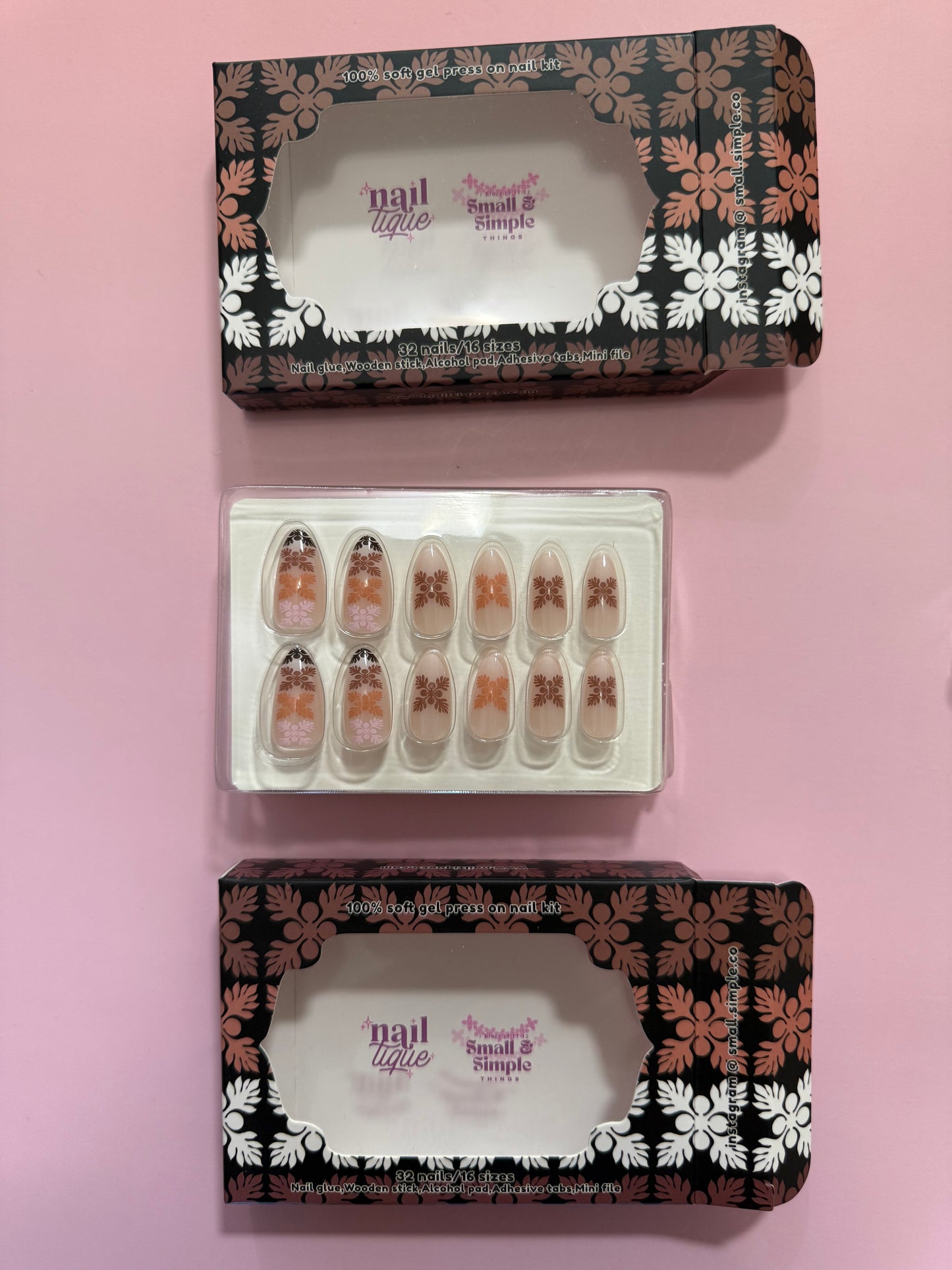 Almond tip nails