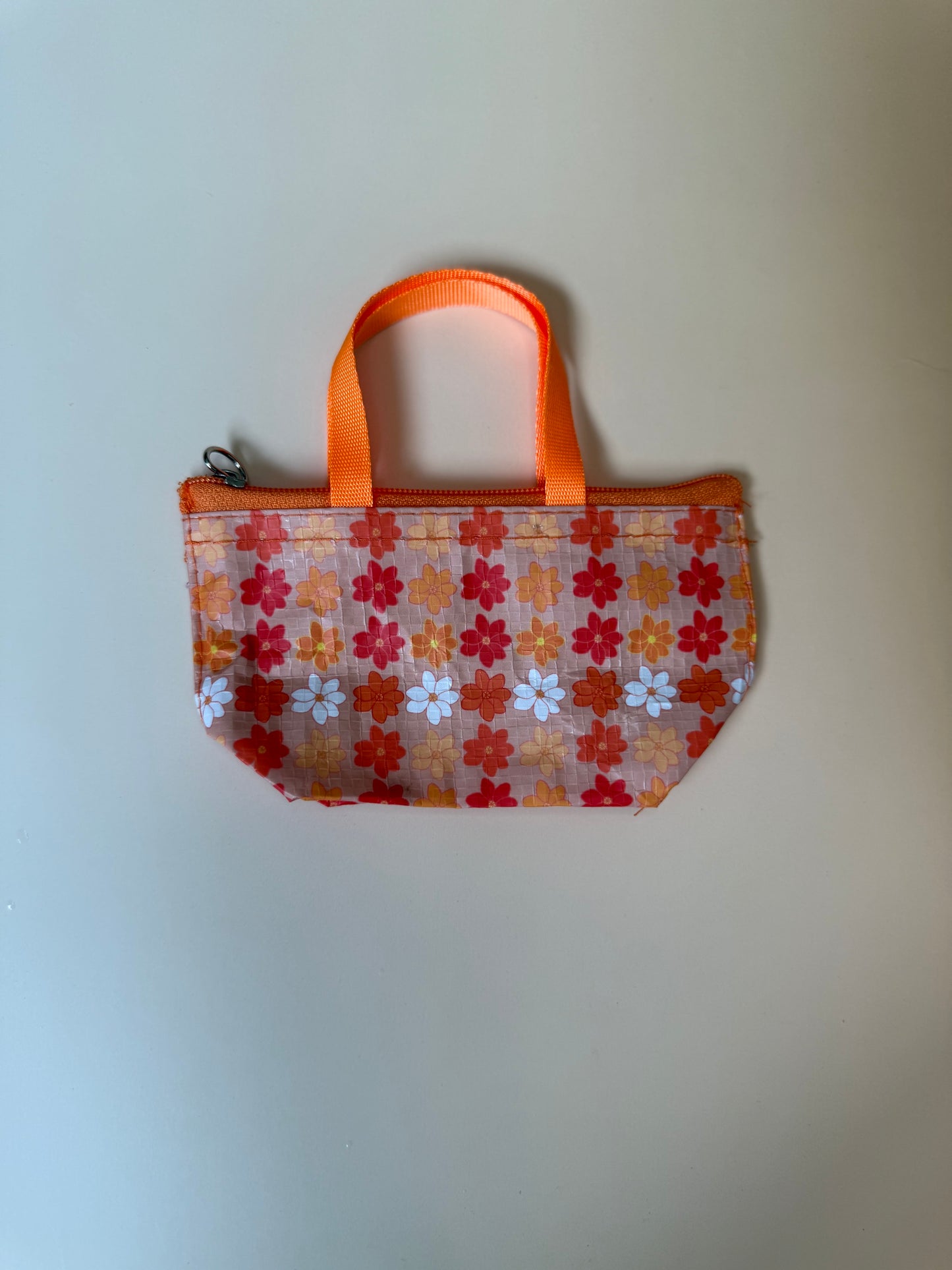 Bitty Bucha Nā’ū print