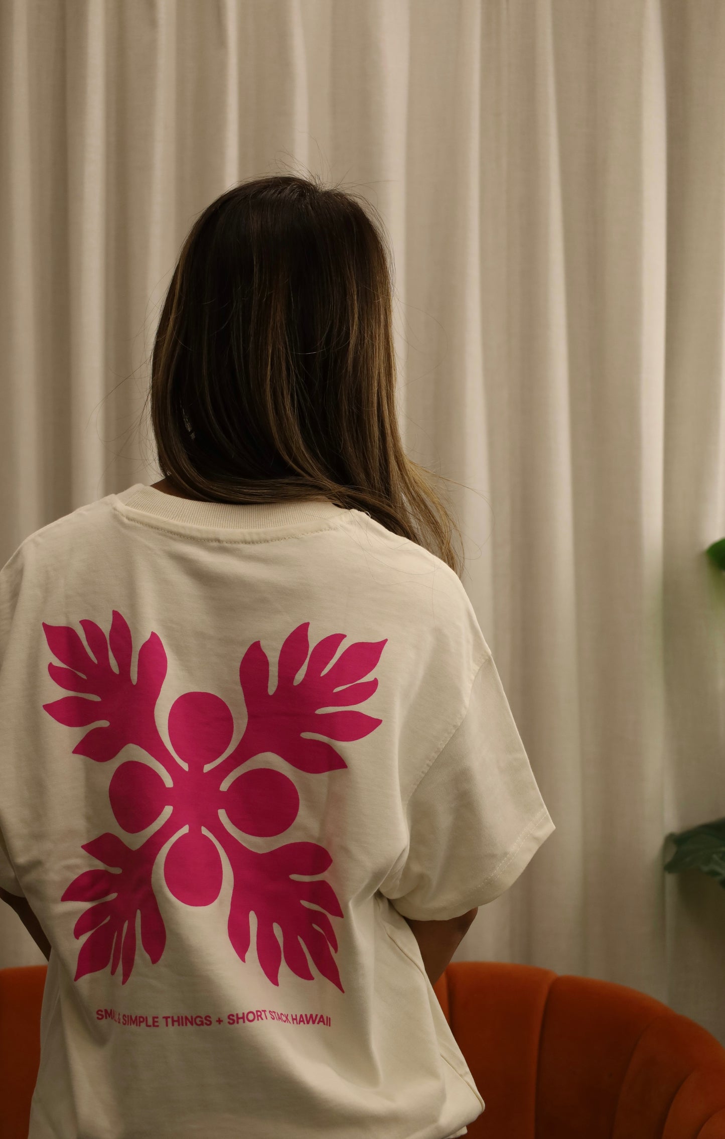 Short stack collab pink + neutral tee