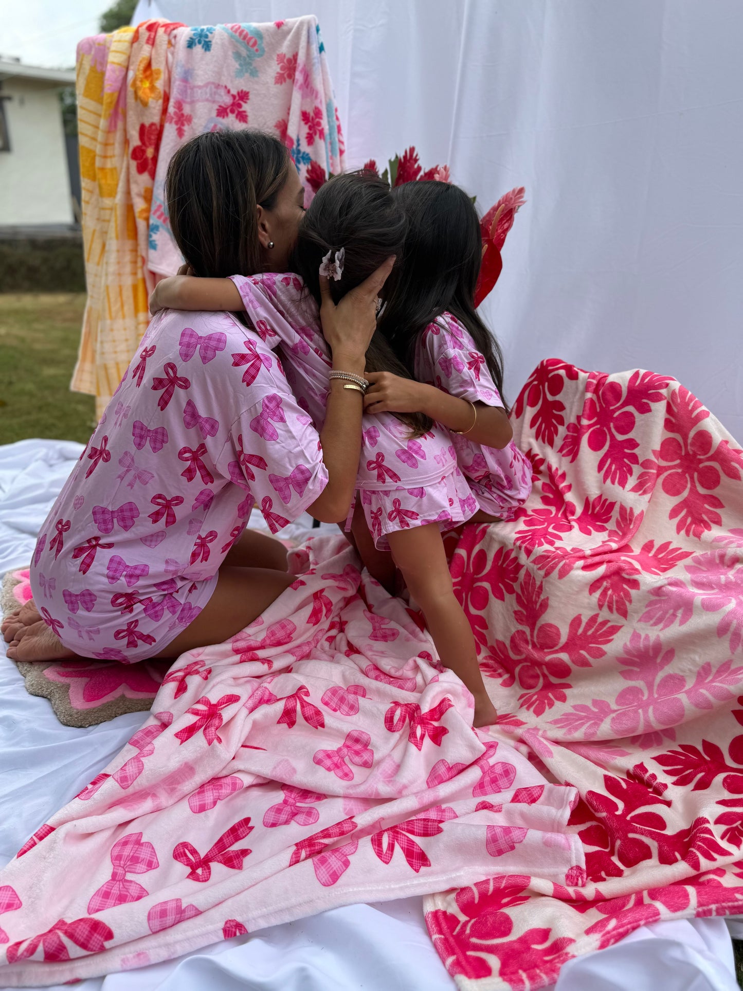 Keiki palaka bow lounge set