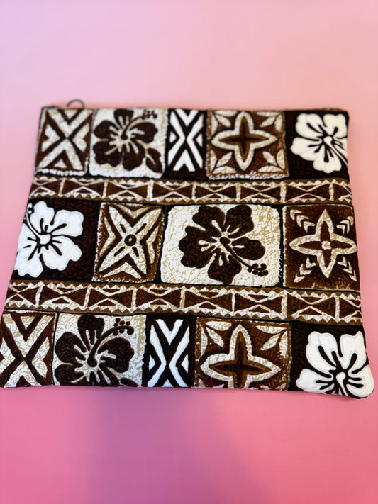 Brown quilted pouch (large)