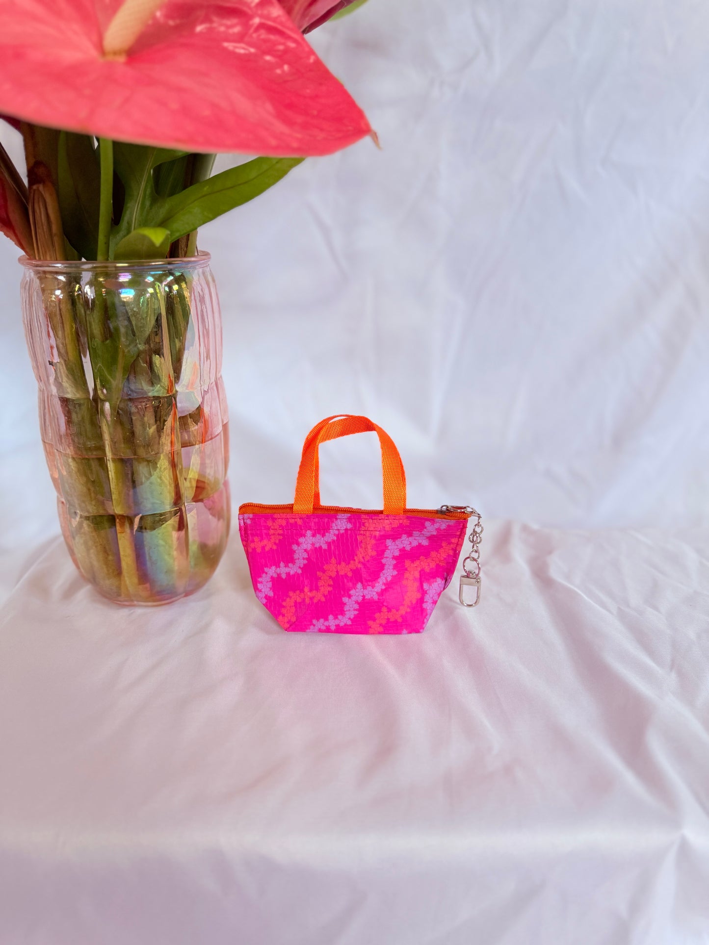 Pink lei kuiki bag
