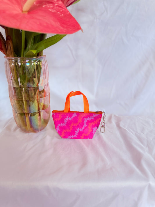 Pink lei kuiki bag