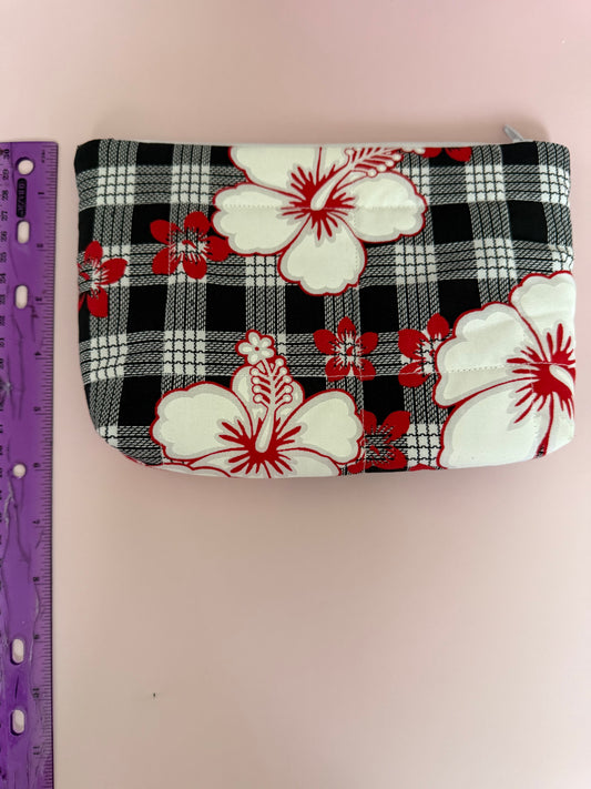 Black mini quilt pouch