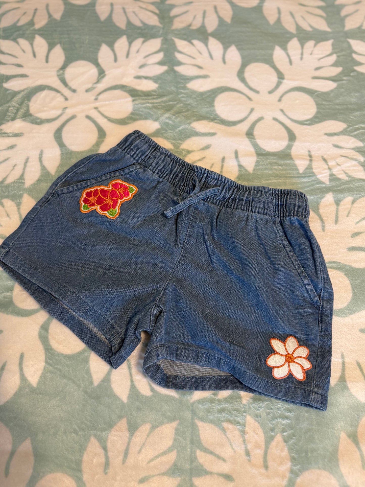 Tita patch shorts dark wash