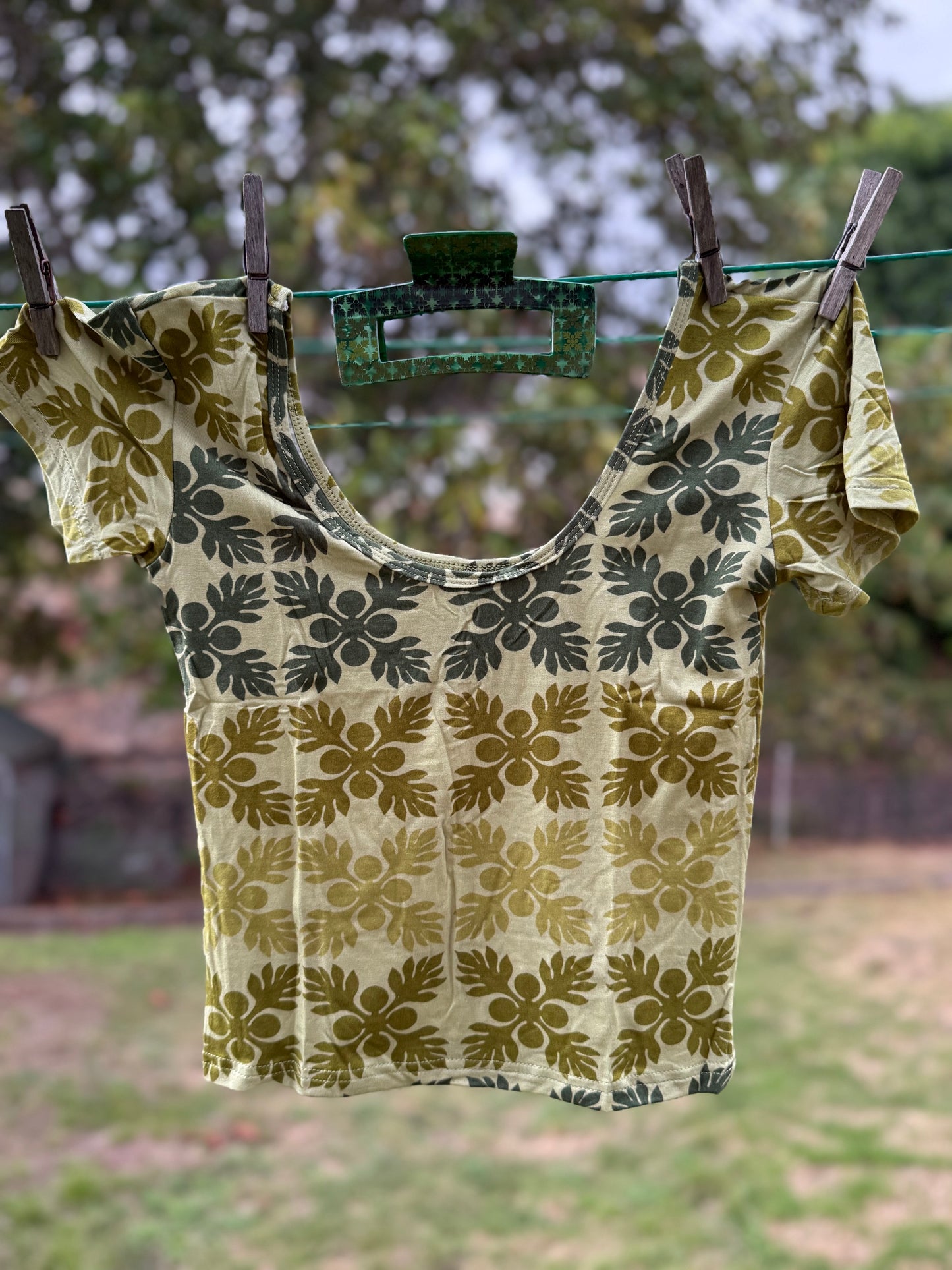 Olive green kuiki top