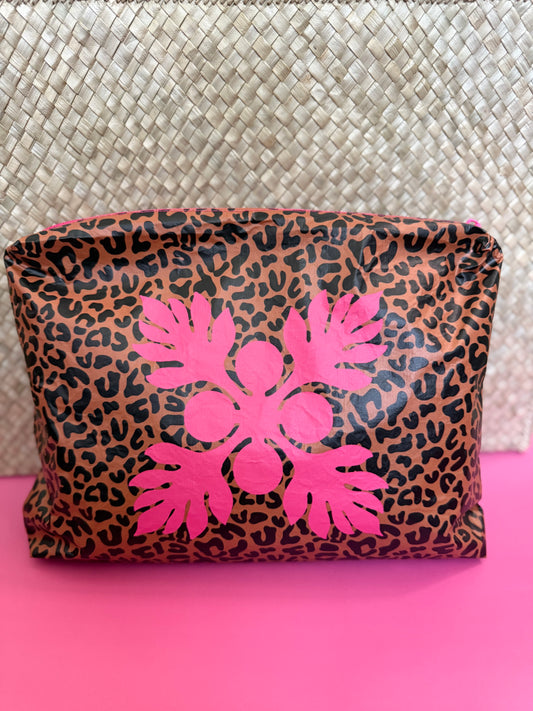 Leopard pouch
